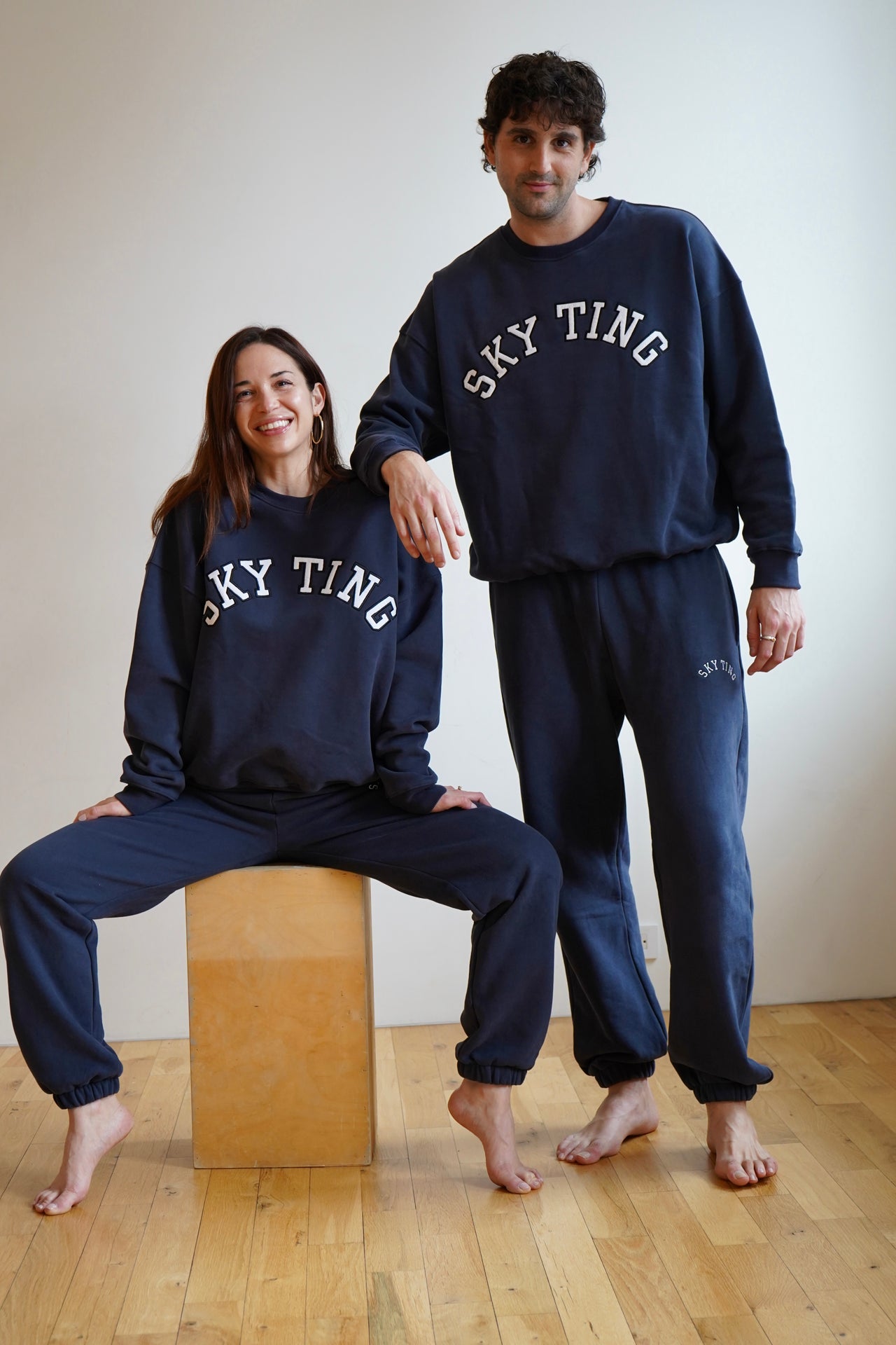 VARSITY CREWNECK - NAVY